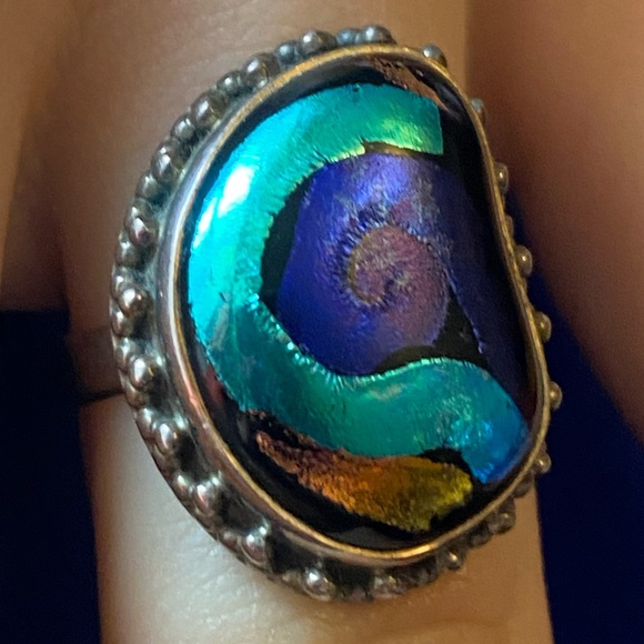 Swirly Dichroic Glass Peacock Feather Sterling Silver Ring/ 6 3/4 - Picture 3 of 7